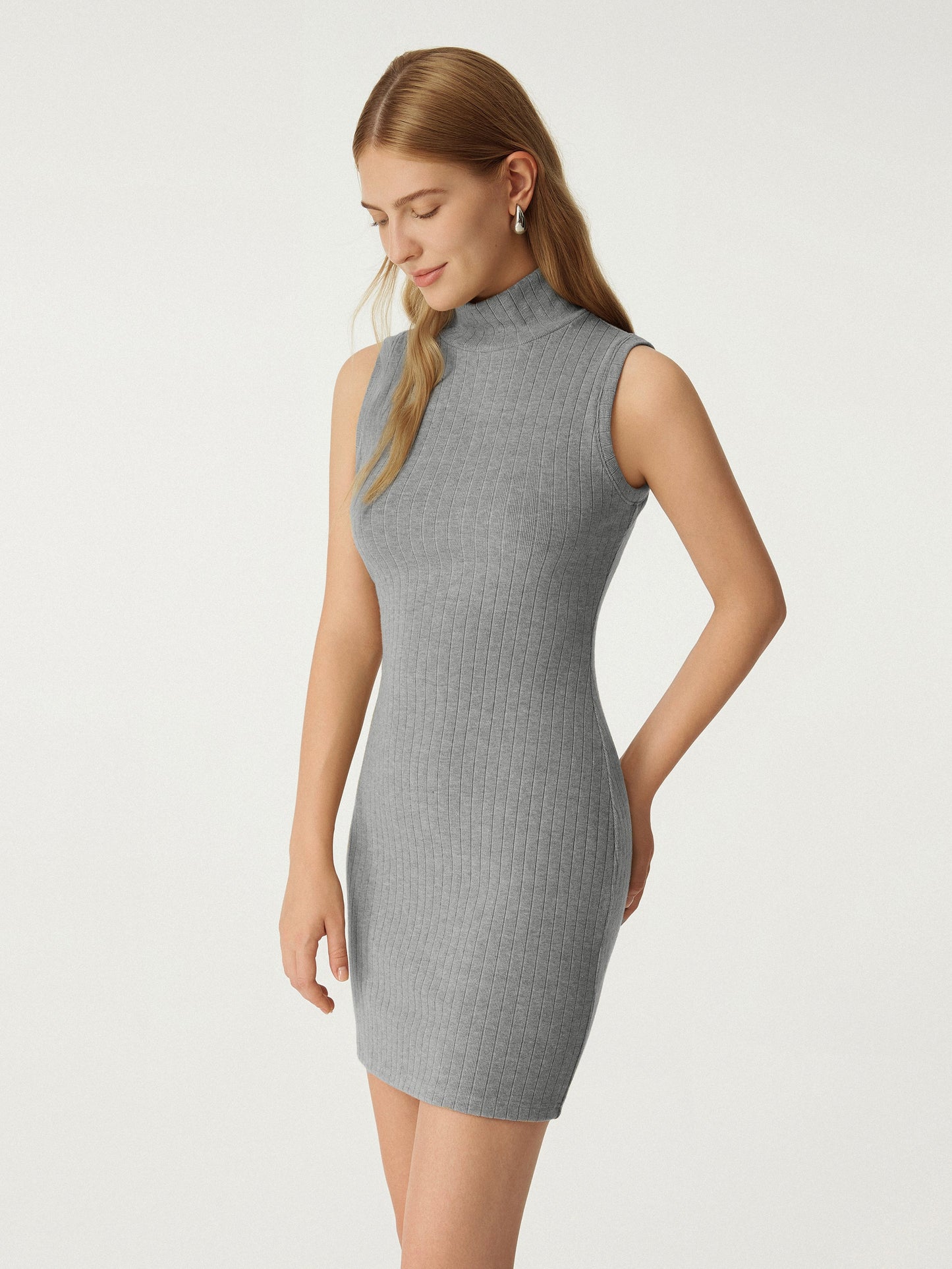 Zarif Kolsuz Mock-Neck Mini Elbise