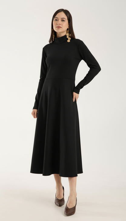 Heat-Tech Yüksek Yaka Midi Elbise
