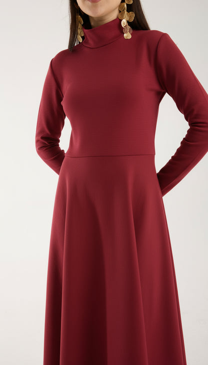 Heat-Tech Yüksek Yaka Midi Elbise