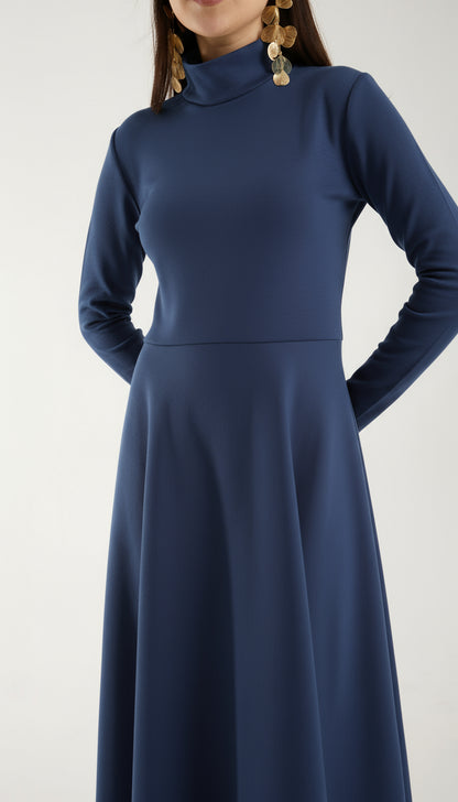 Heat-Tech Yüksek Yaka Midi Elbise