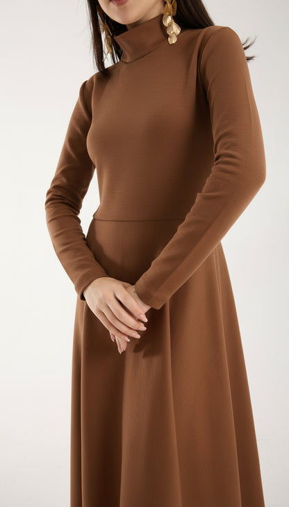 Heat-Tech Yüksek Yaka Midi Elbise