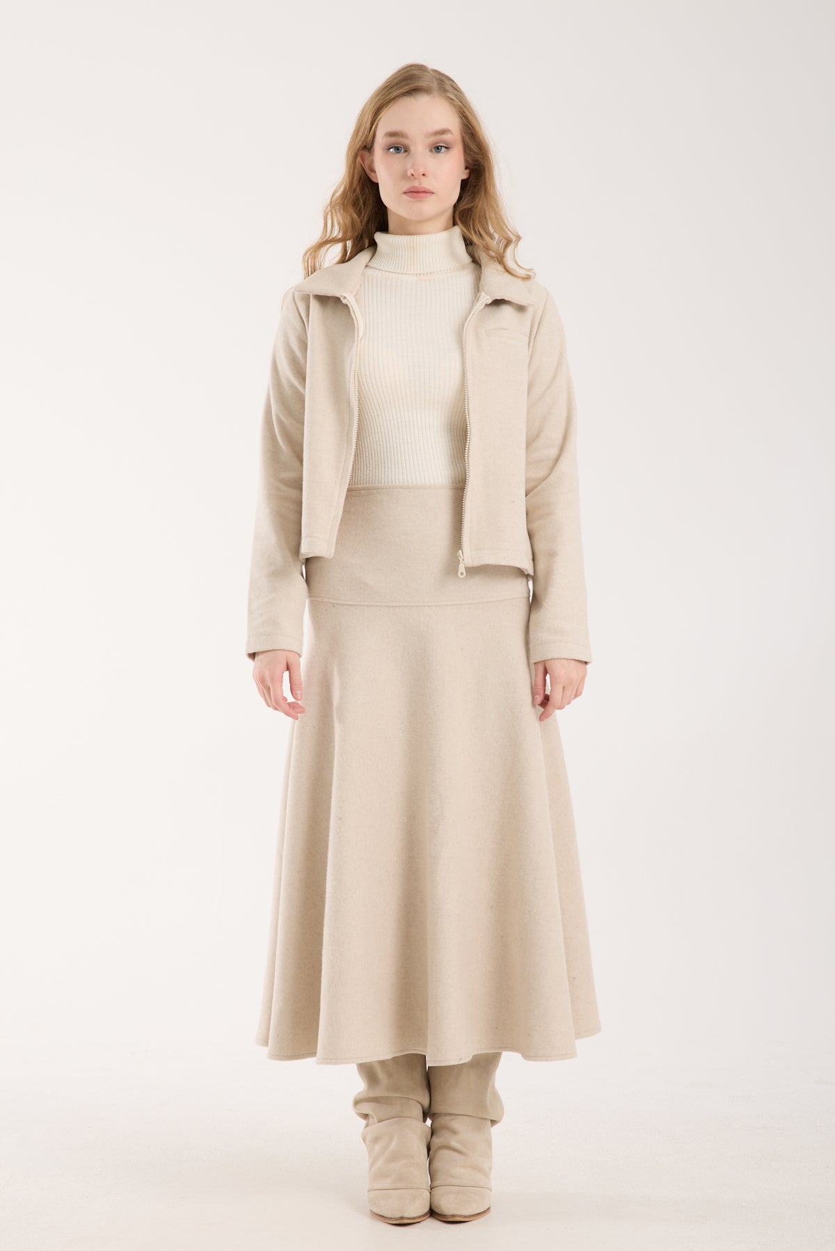 2 Parça Set Tam Fermuarlı Kısa Ceket ve Kloş Uzun Etek