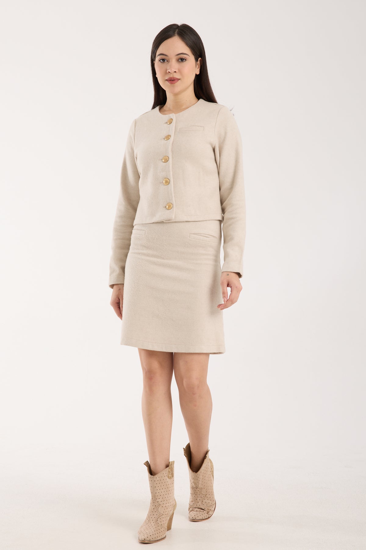 2 Parça Set Düğmeli Plaketli Kısa Ceket & Kloş Etek Uçlu Mini Etek