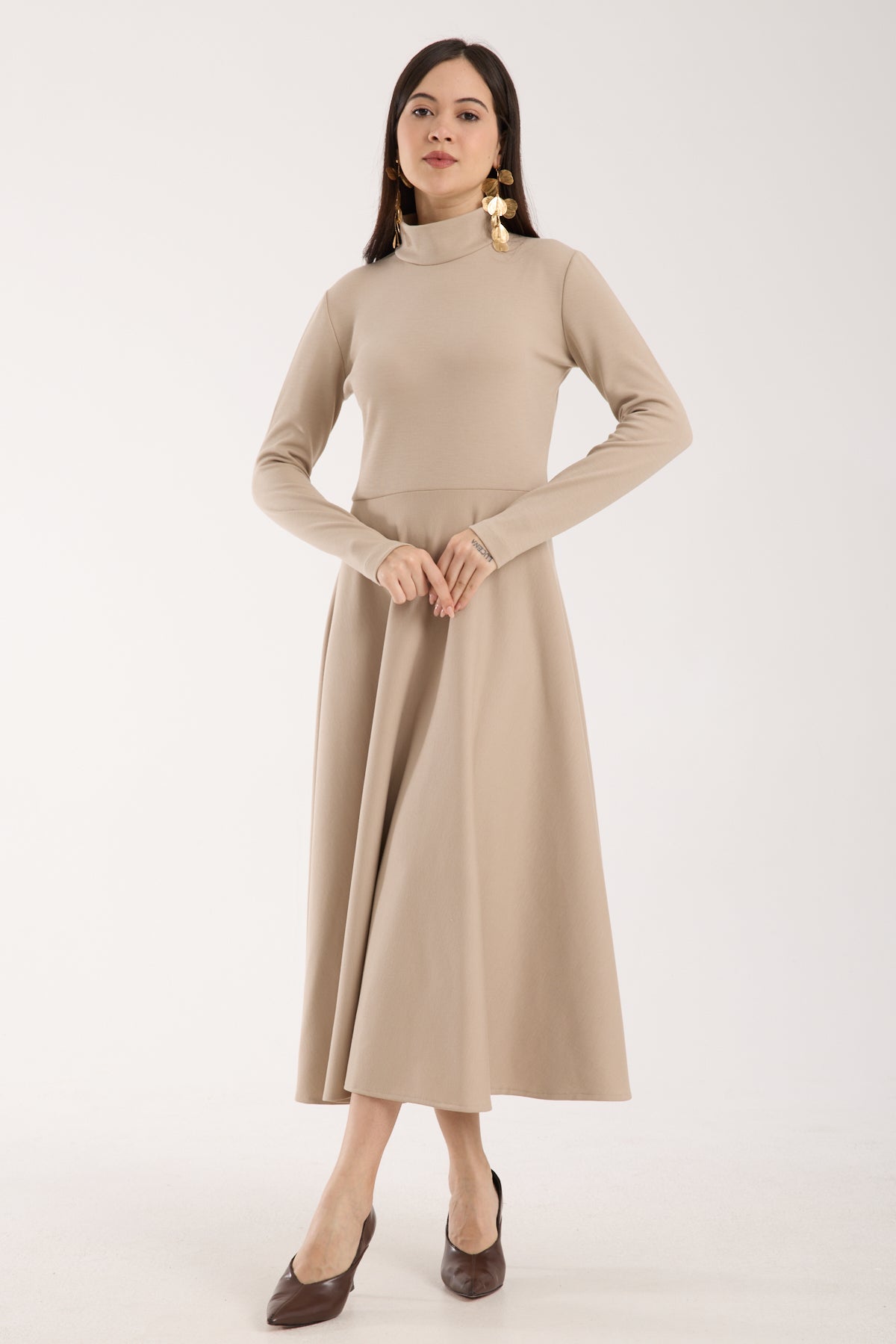 Heat-Tech Yüksek Yaka Midi Elbise