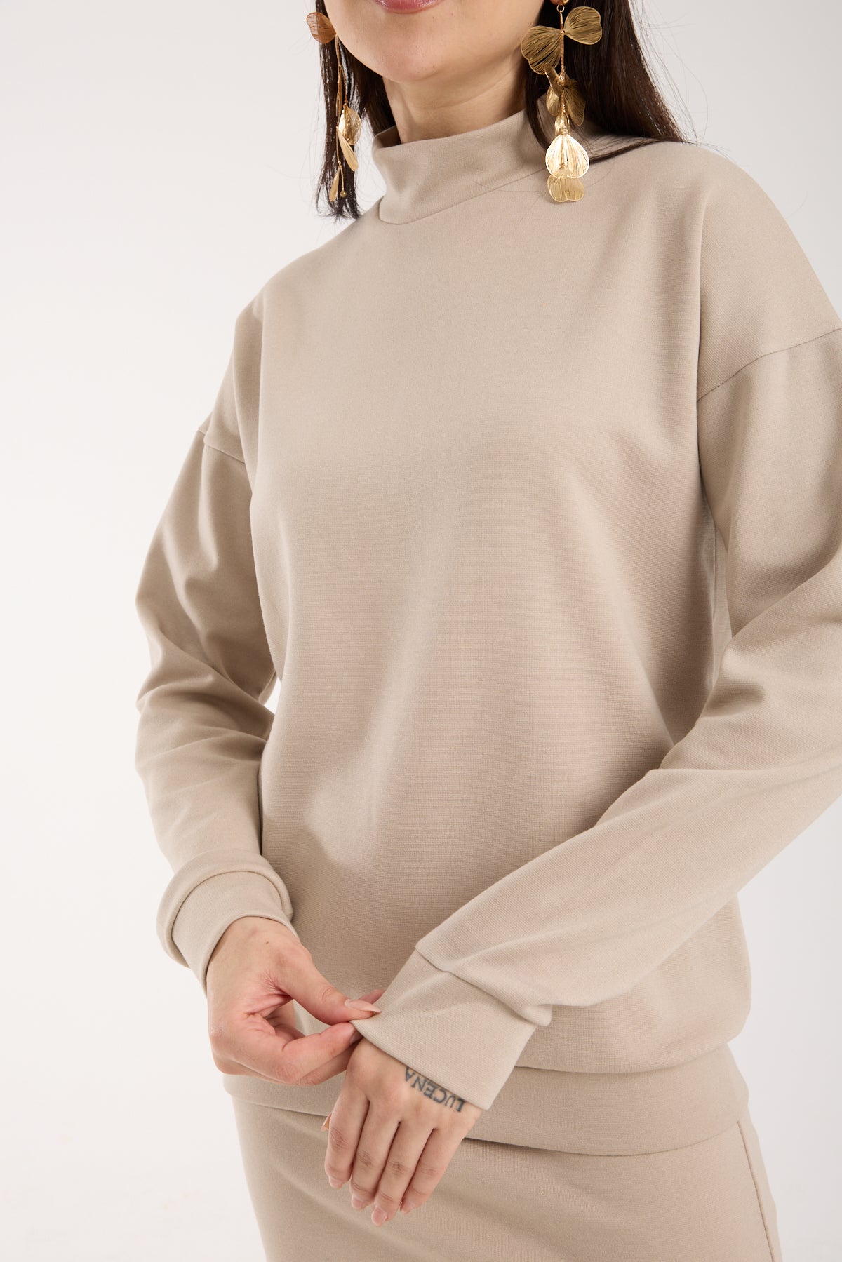 Yüksek Yaka Düşük Kollu Sweet & Mini Etek