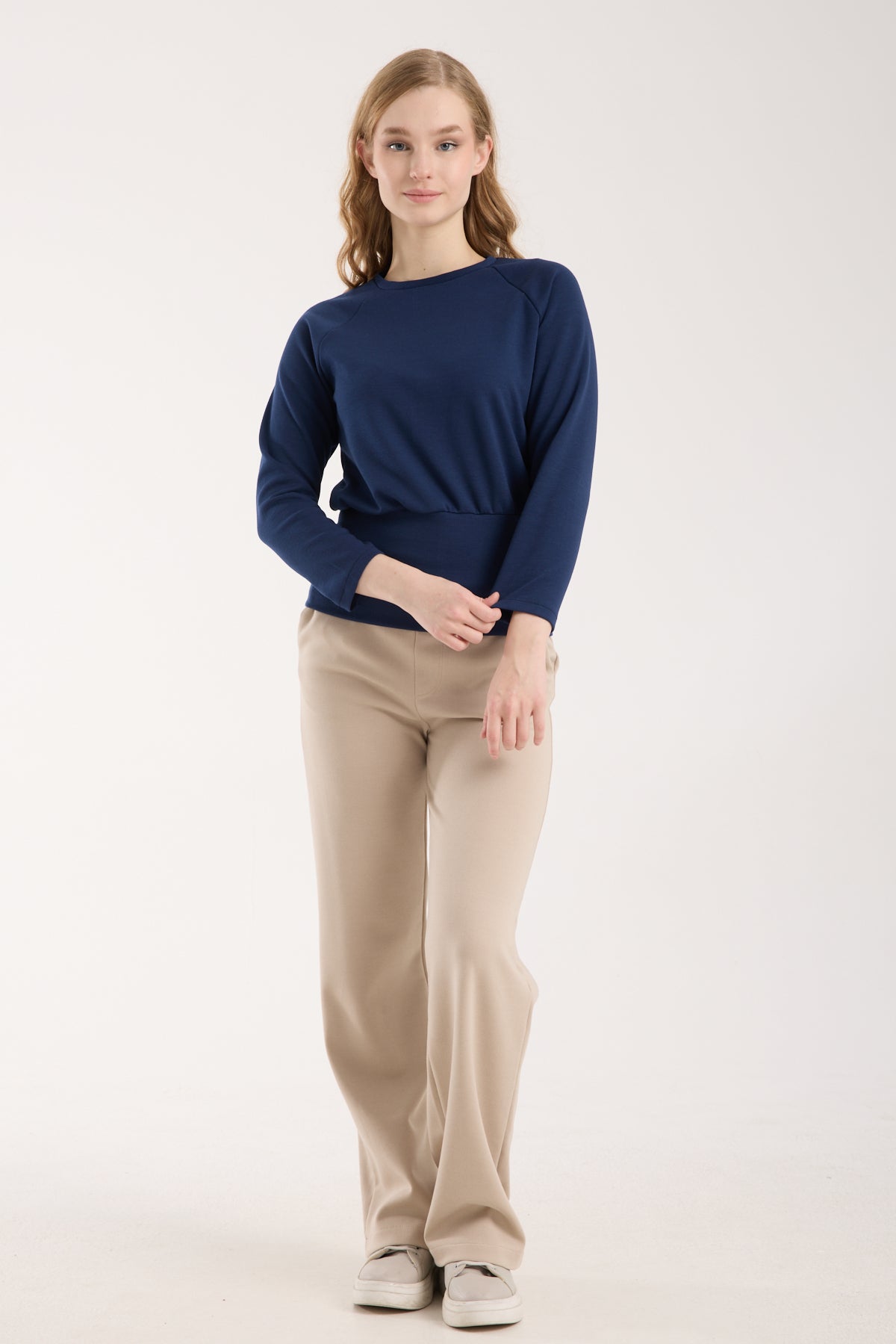 Reglan Kol Bel Detaylı Brami Üst