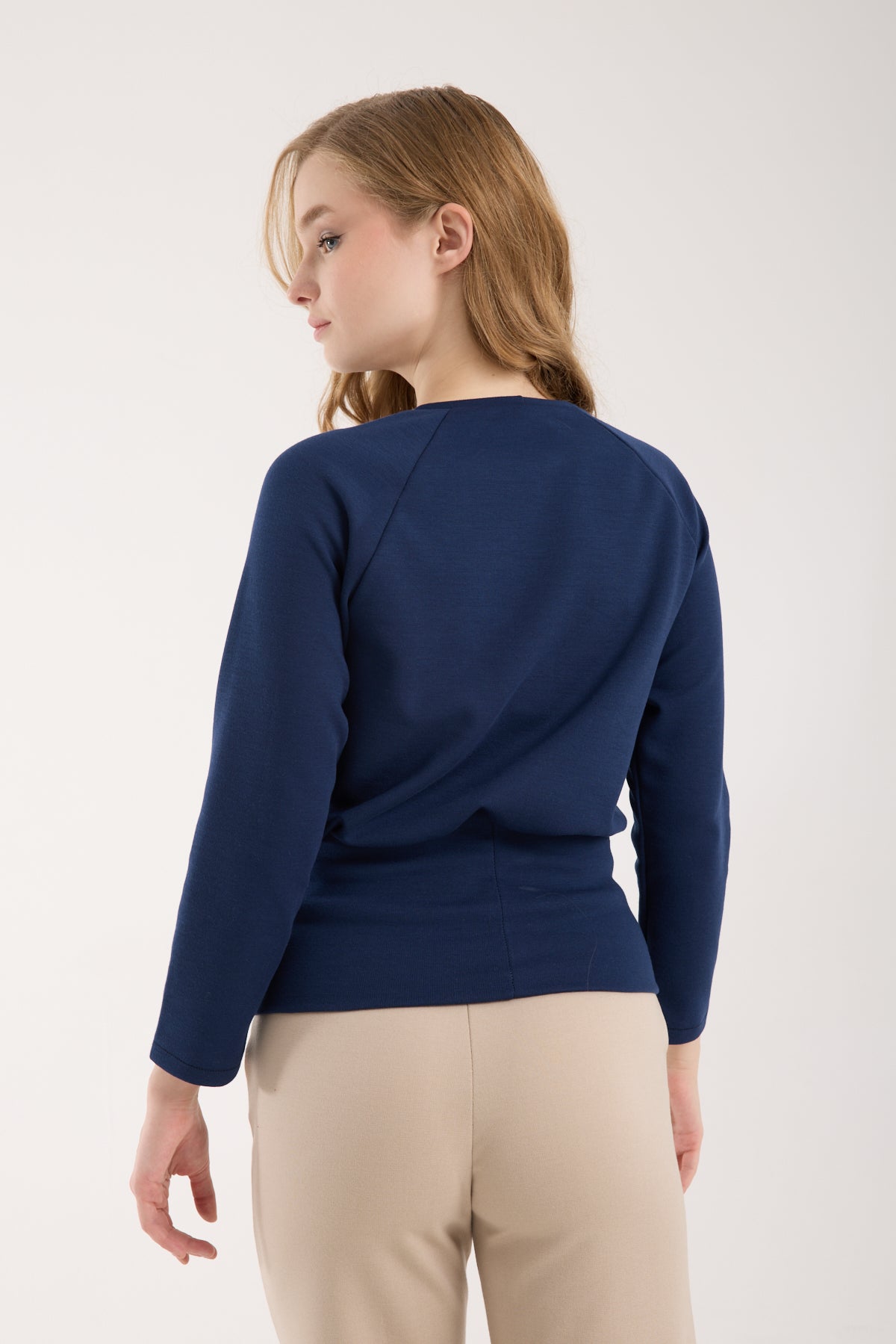 Reglan Kol Bel Detaylı Brami Üst