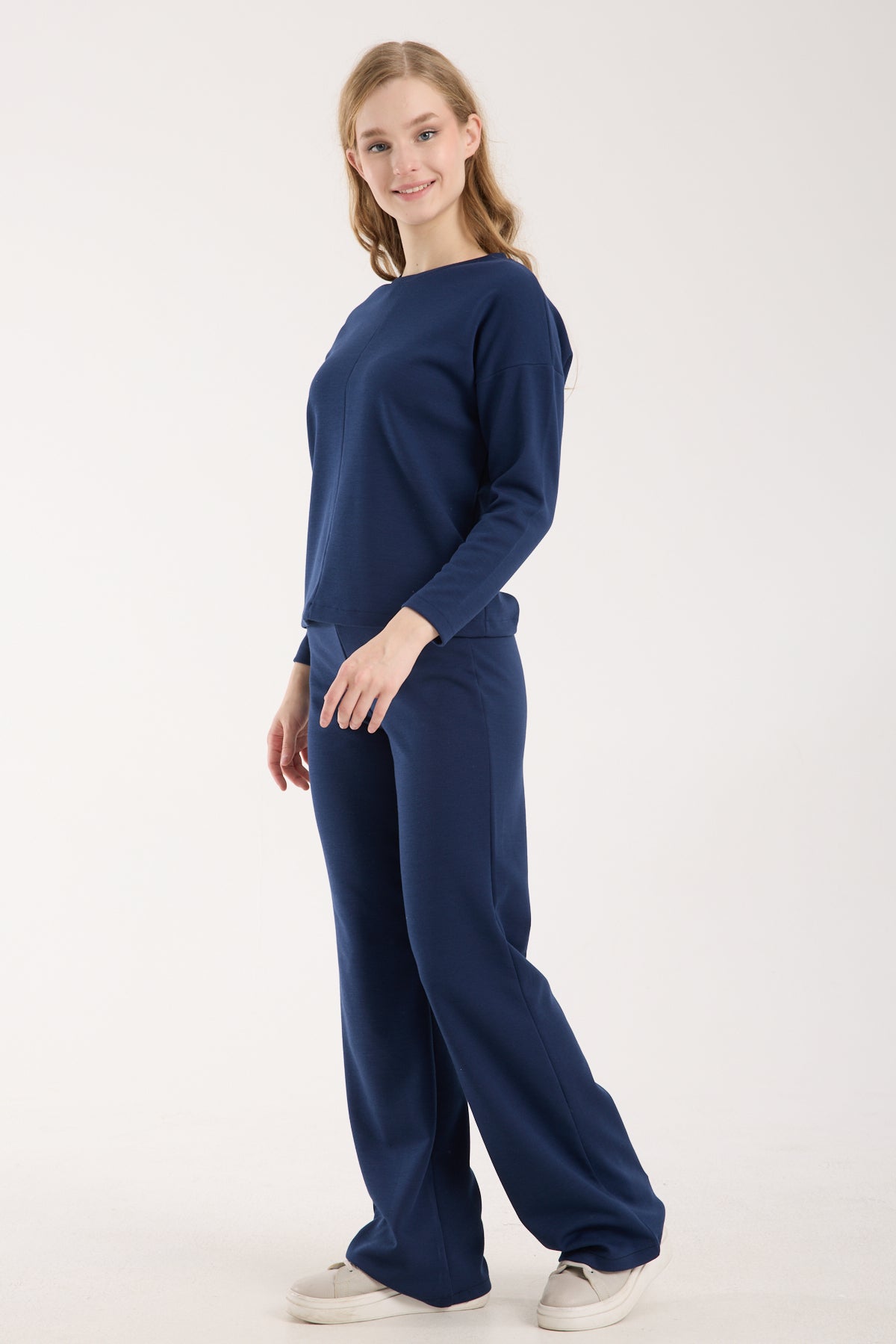 Düşük Kol Orta Dikiş Detaylı Brami Üst