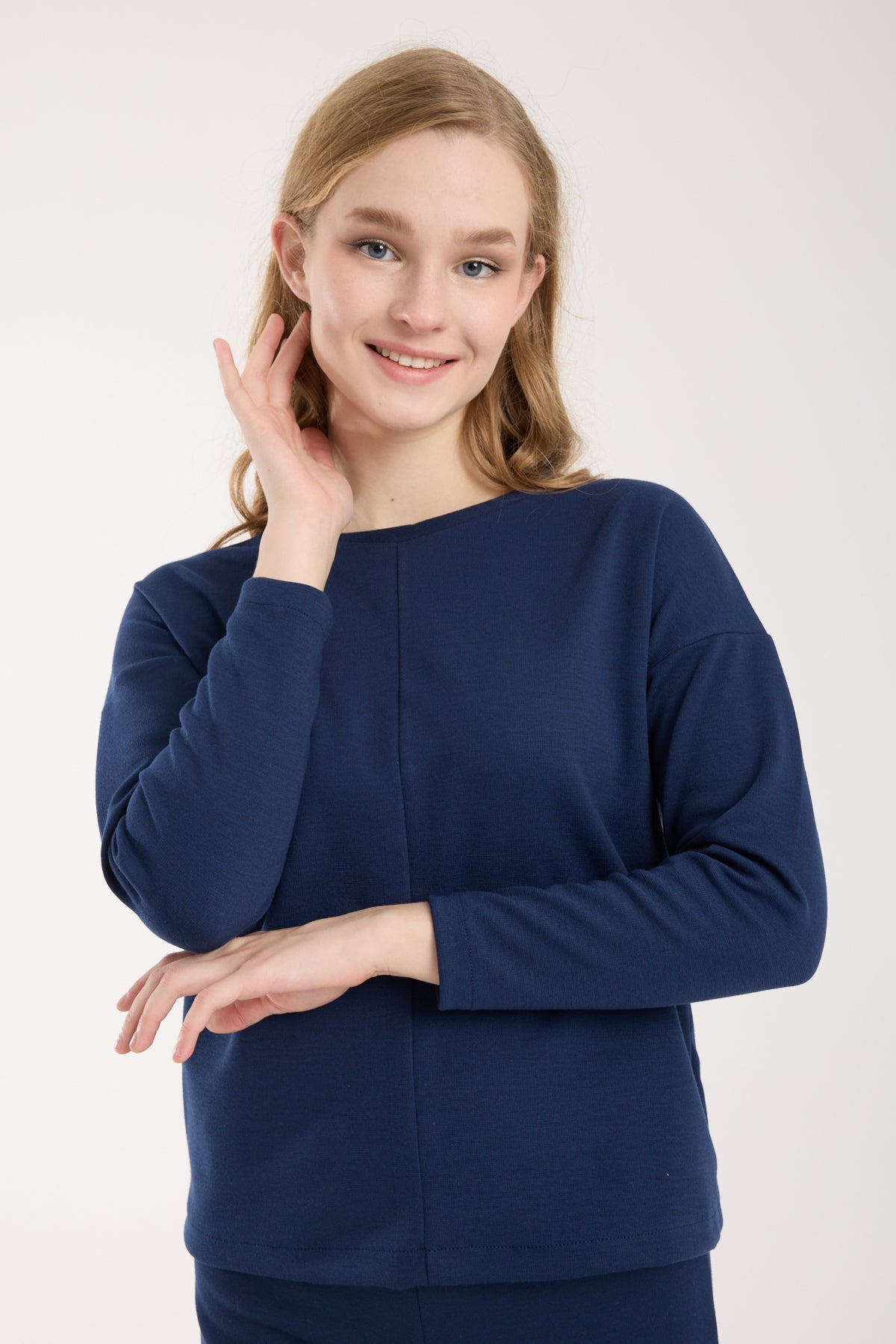 Düşük Kol Orta Dikiş Detaylı Brami Üst