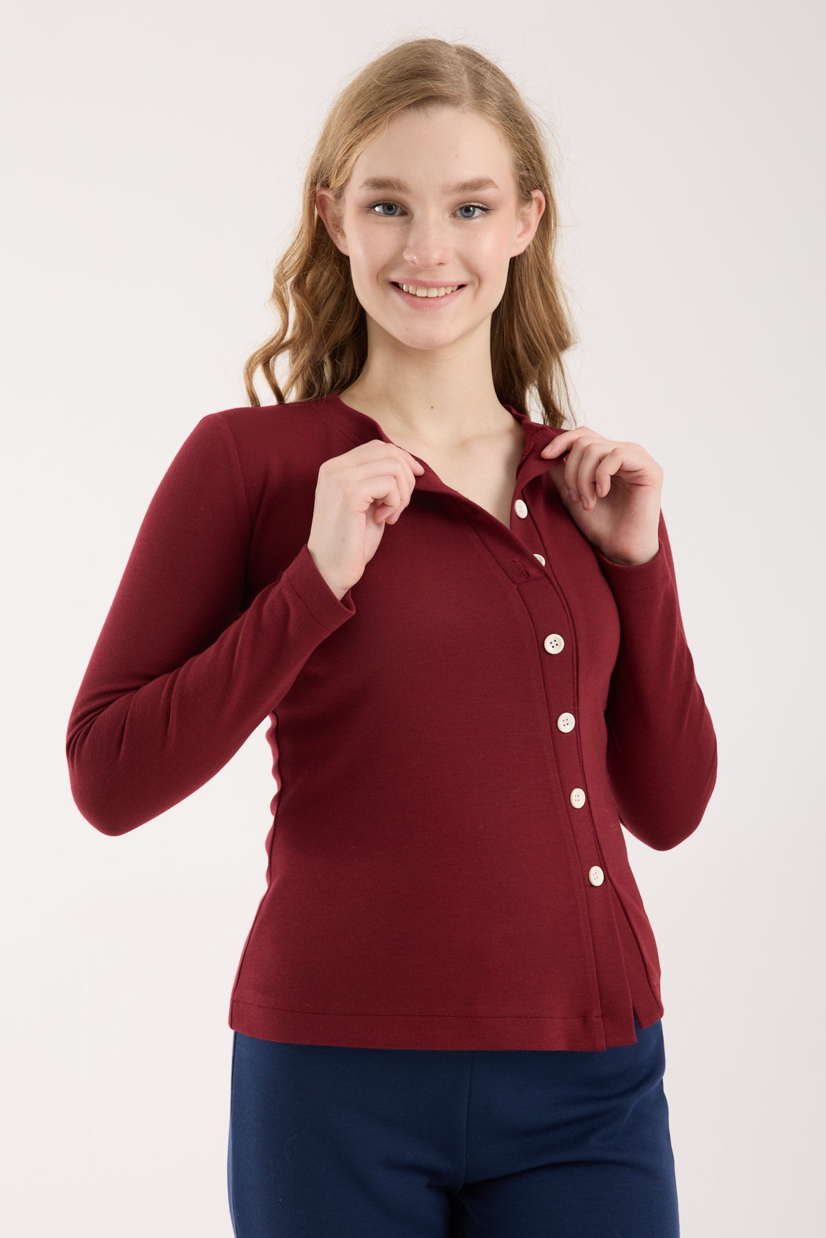 Asimetrik Düğme Detaylı Brami Üst